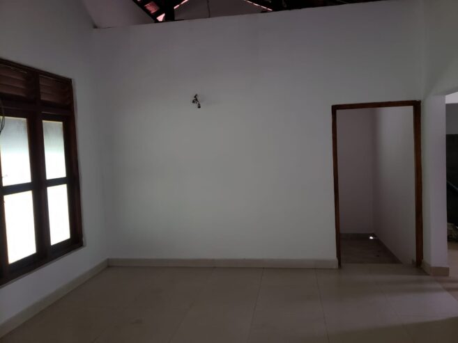 Valuable House with Land for Salre in Papiliwela