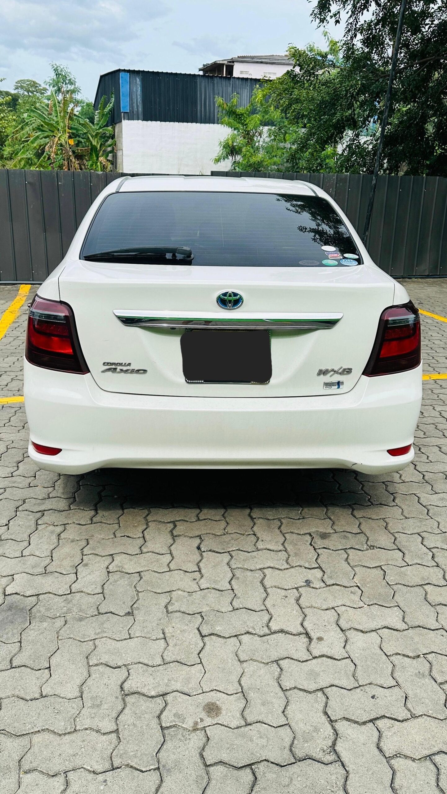 Toyota Axio WXB 2016