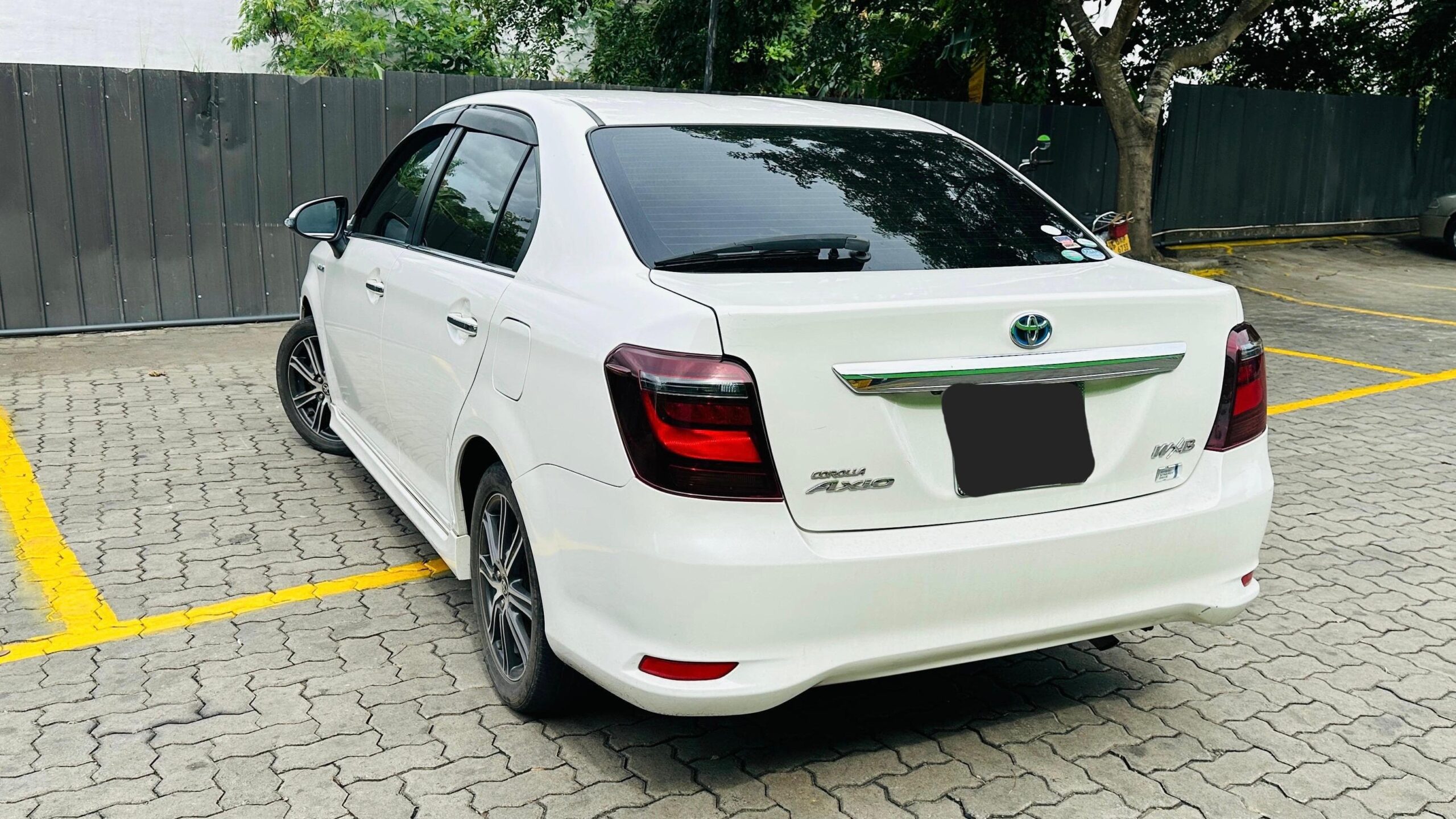 Toyota Axio WXB 2016