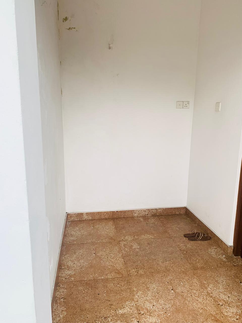 Building for Sale Kadawatha