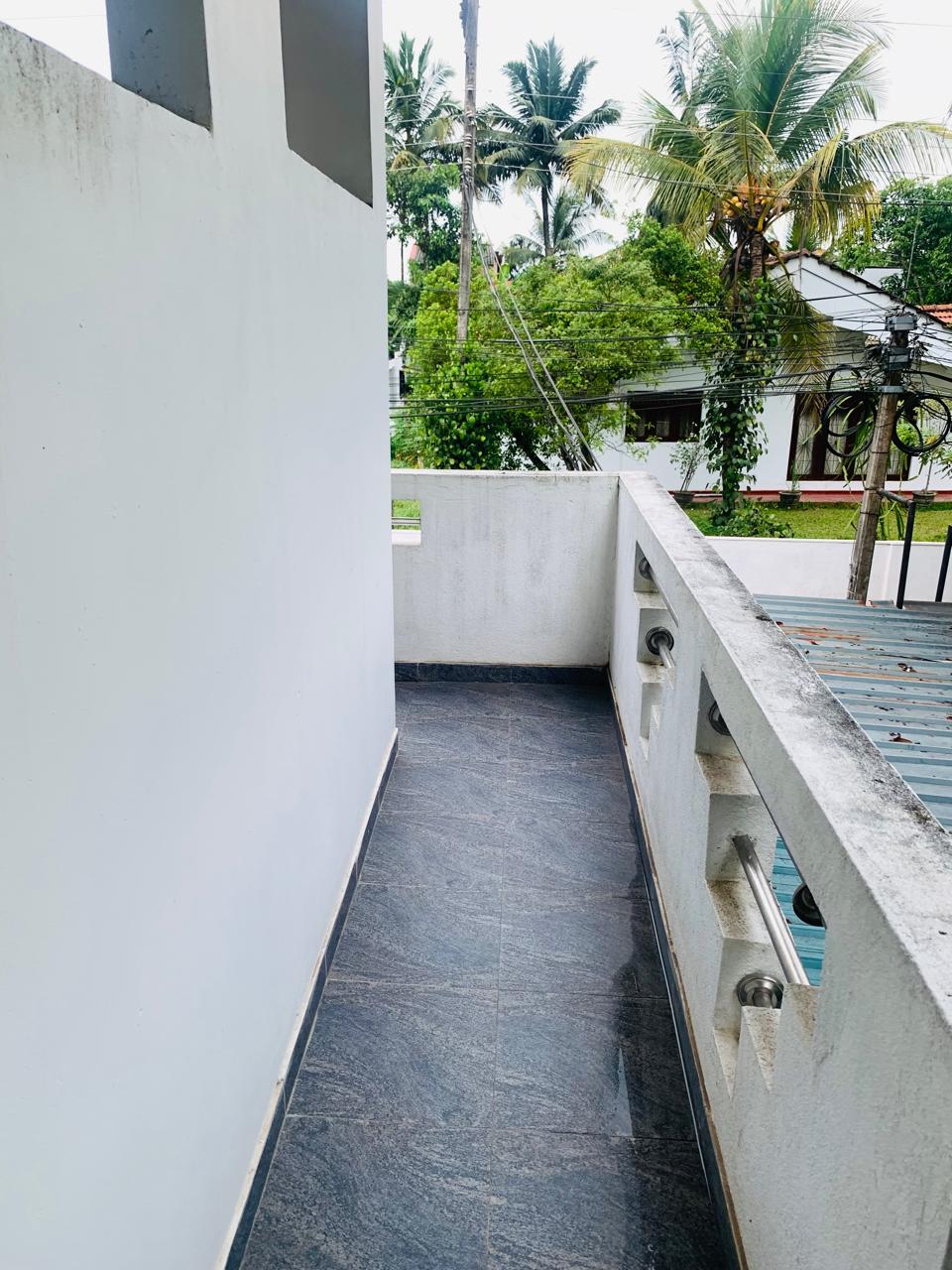 Building for Sale Kadawatha