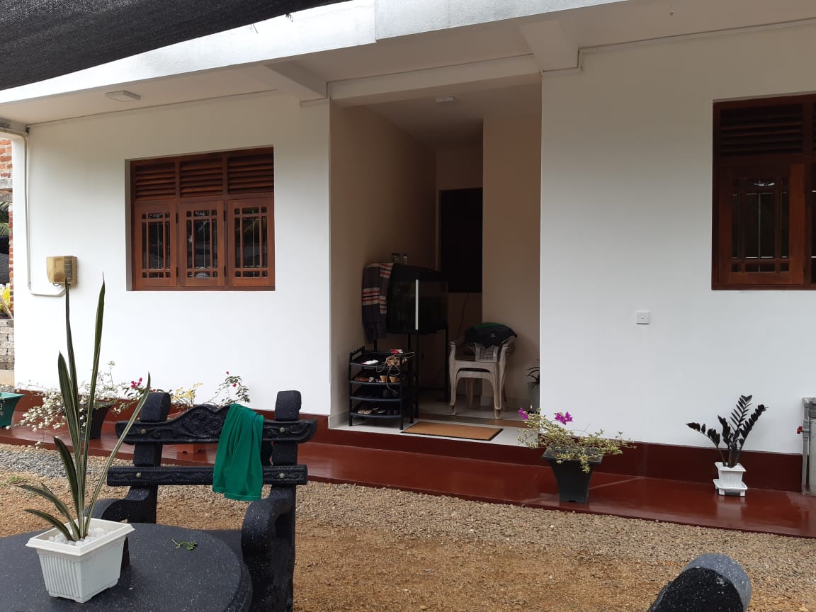 Beautiful 6-Bedroom House for Sale in Welipenna