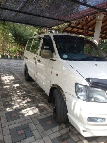 Toyota Noah 1999