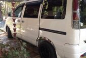 Toyota Noah 1999