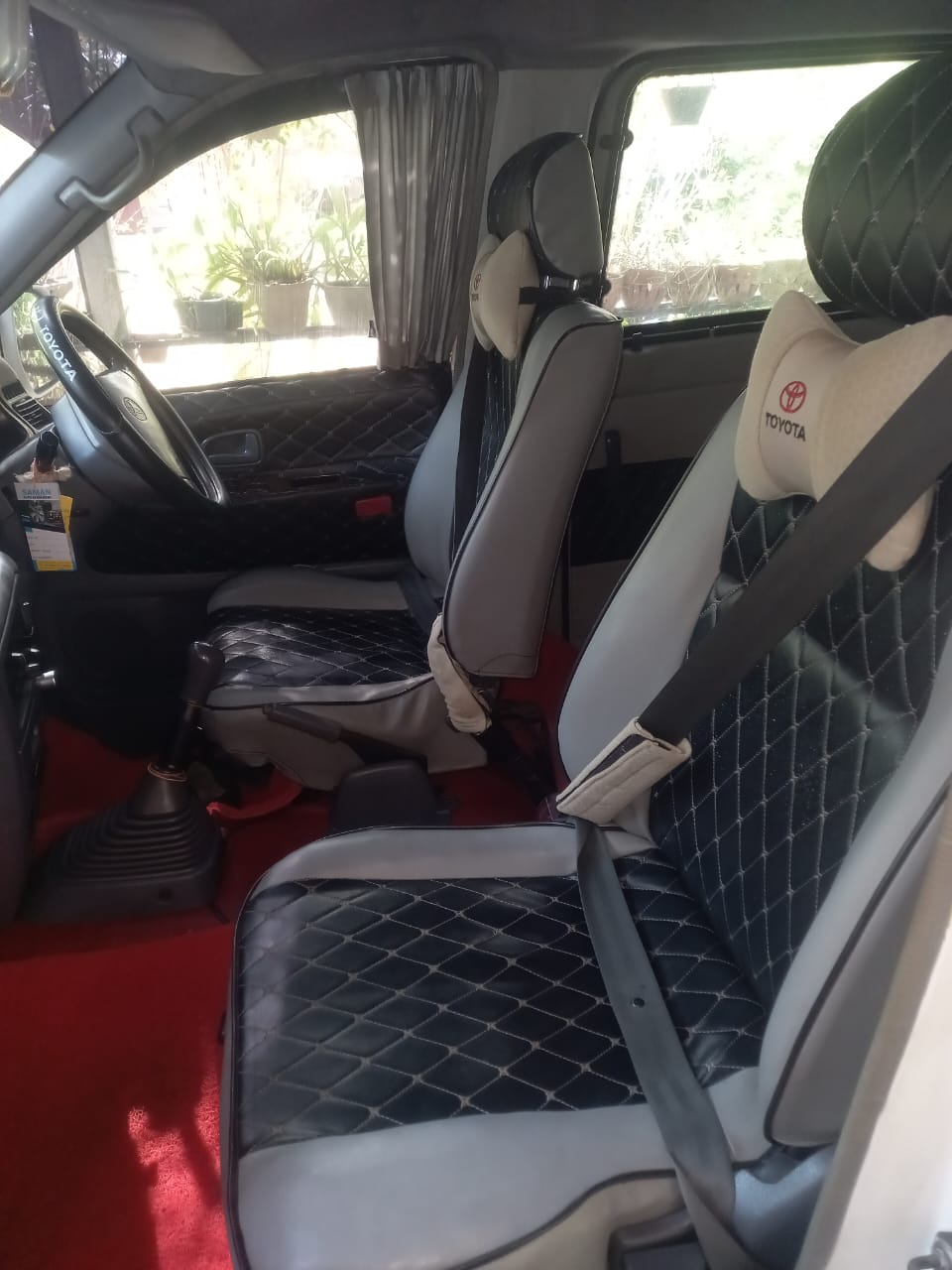 Toyota Noah 1999