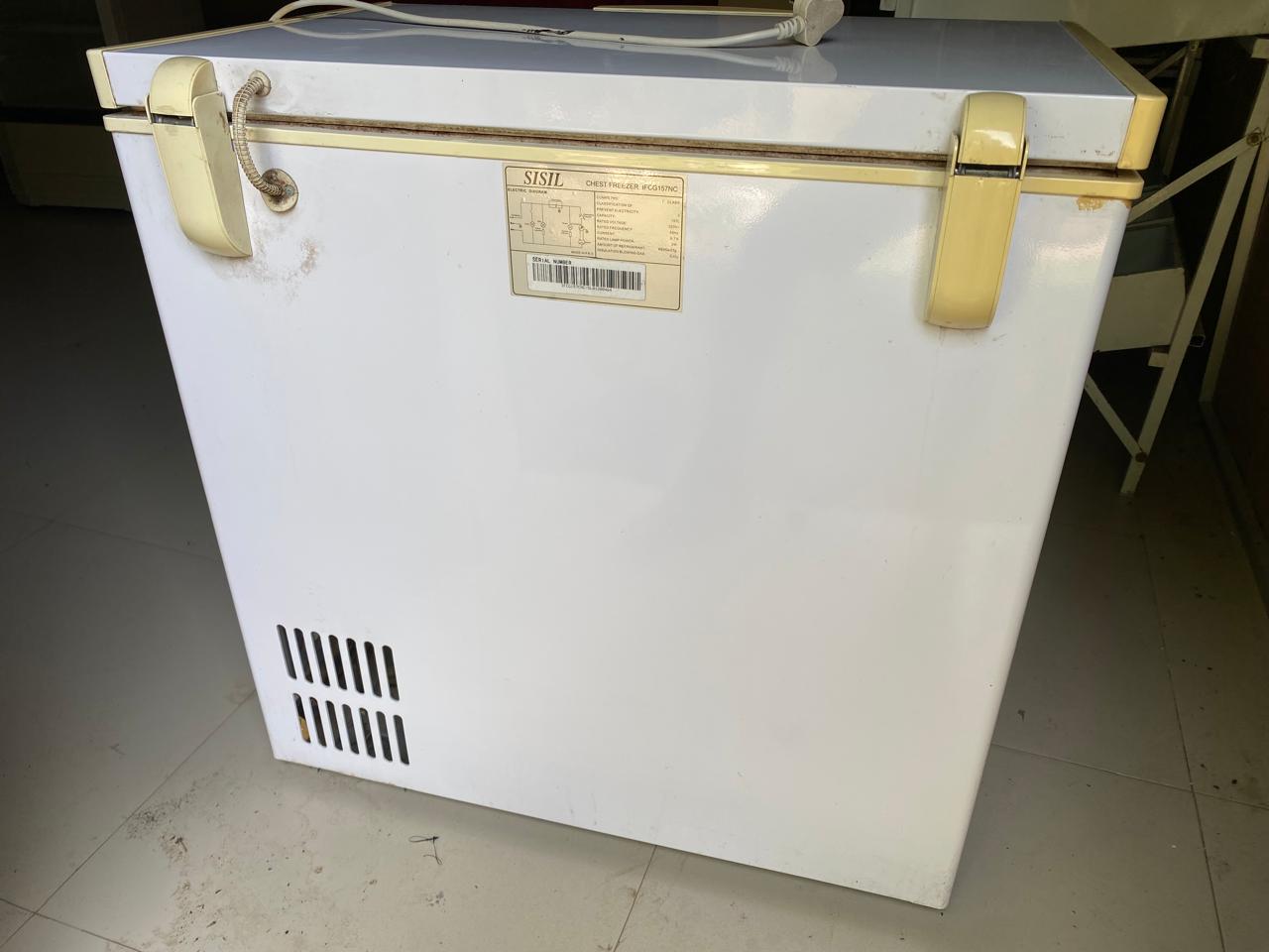 Bottle Cooler with Deep Freezer
