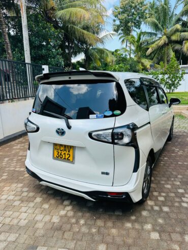 Toyota Sienta 7 Seaters 2015