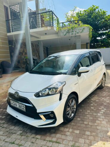 Toyota Sienta 7 Seaters 2015