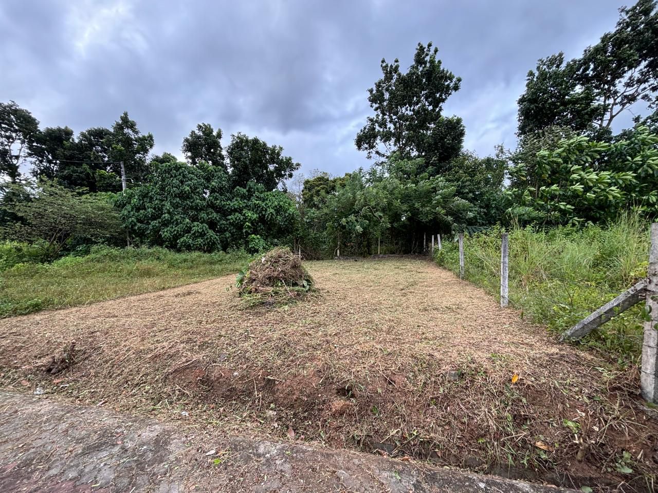 1/4 Galwarusawa Road Land for Sale Athurugiriya