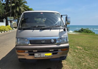 Toyota Hiace Super Custom 2003