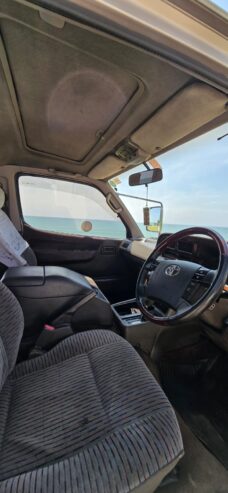 Toyota Hiace Super Custom 2003