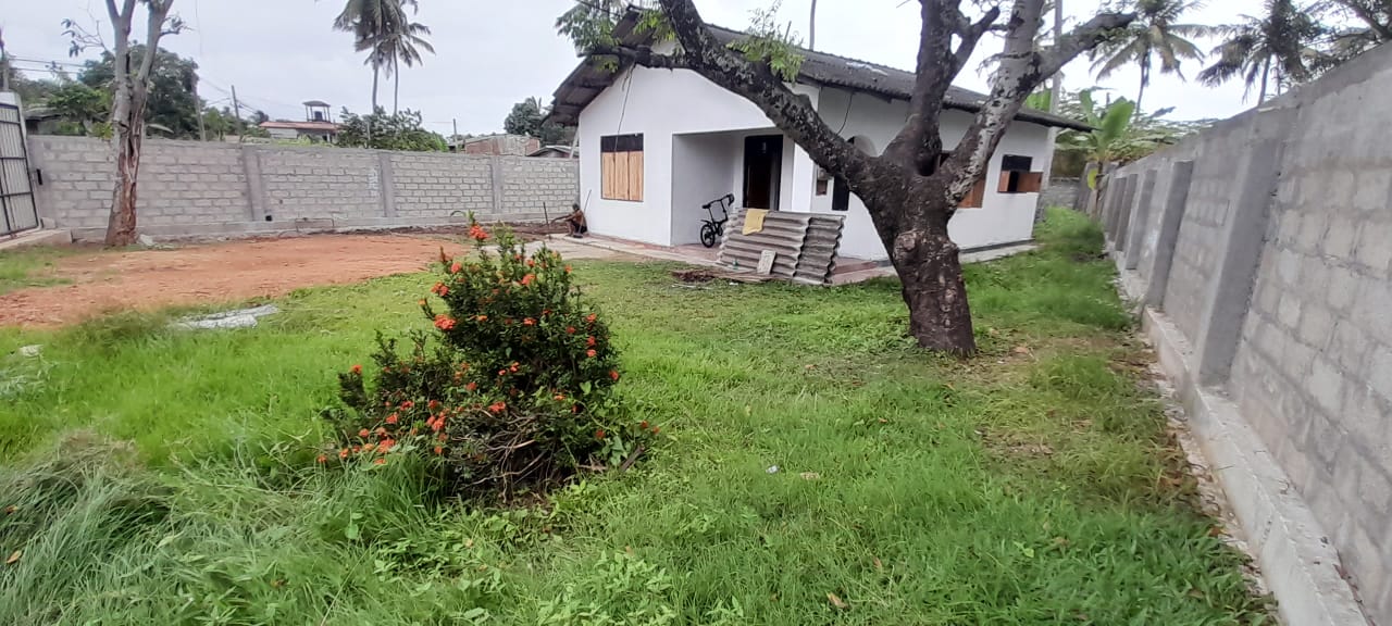 House with Land for sale Elakandha Wattala