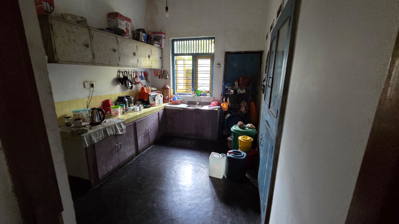 Land with House in Eheliyagoda