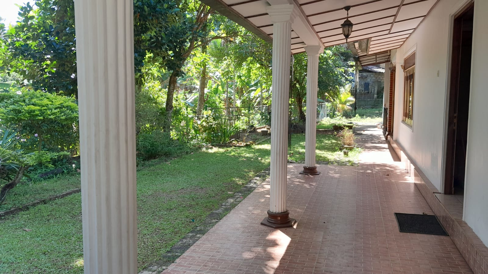 House with Lan Sale Kandy