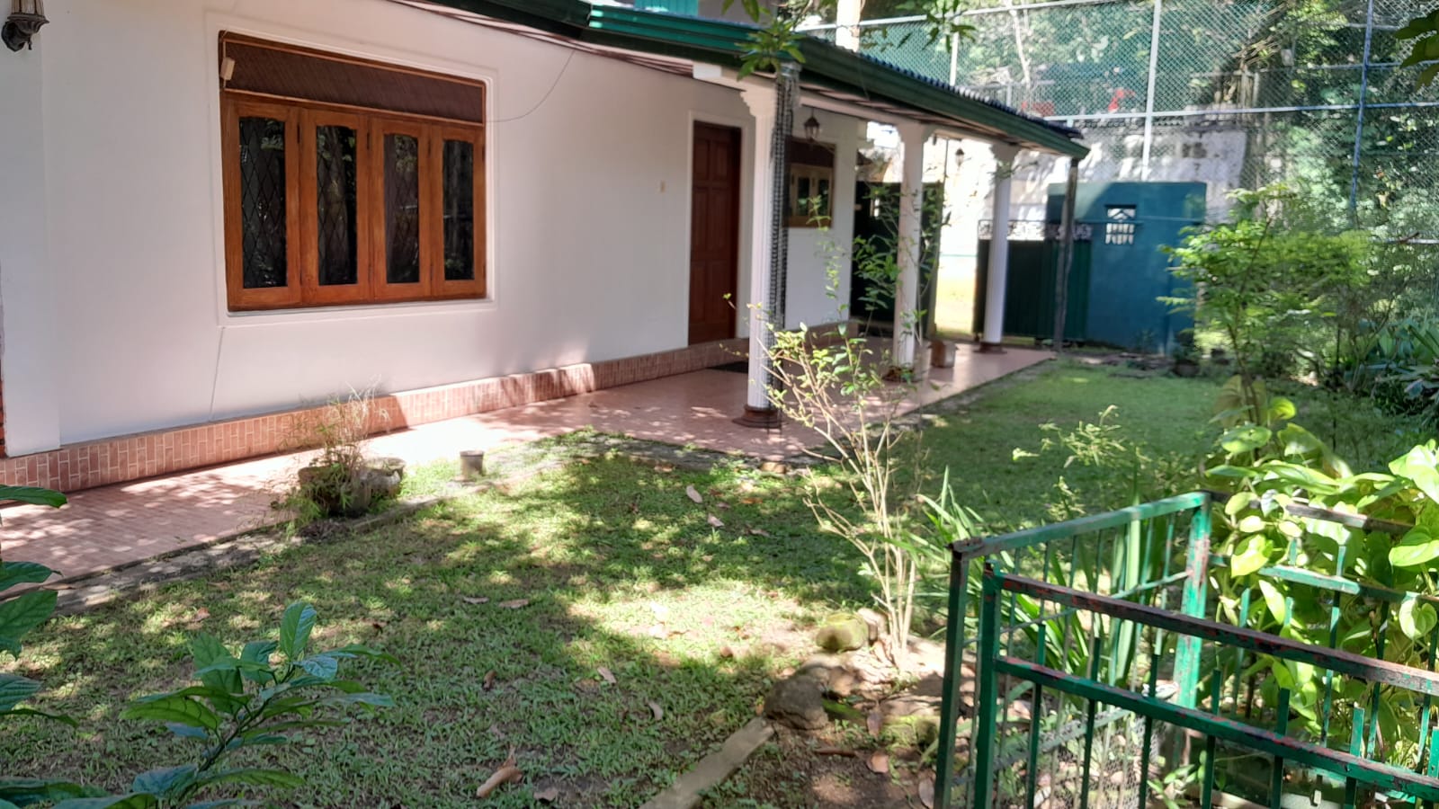 House with Lan Sale Kandy