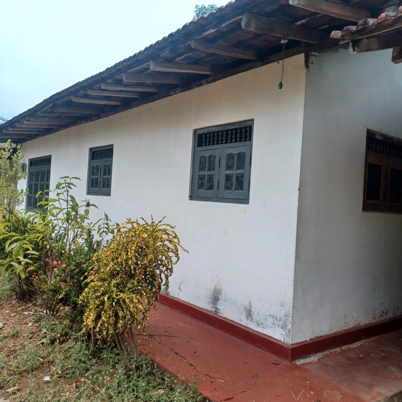 නිවස සමග ඉඩම විකිණීමට Wellawaya