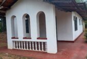 නිවස සමග ඉඩම විකිණීමට Wellawaya