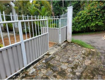 14 Perch House Sale in Doluwa