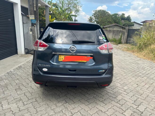 Nissan X-Trail 2016