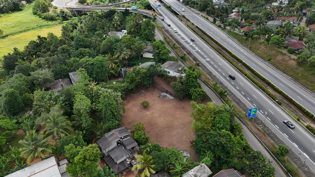 Land for Sale in Kadawatha 80 Perches