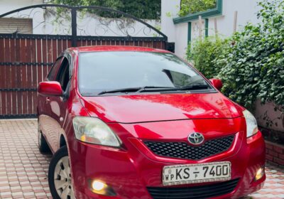 Toyota Yaris 2012