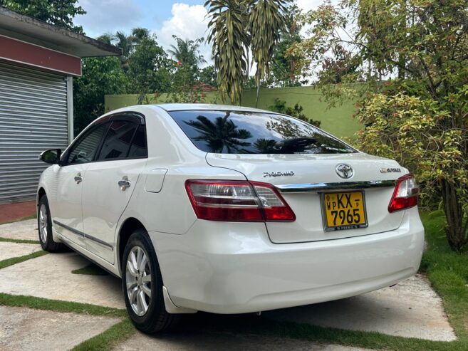 Toyota Premio 2013
