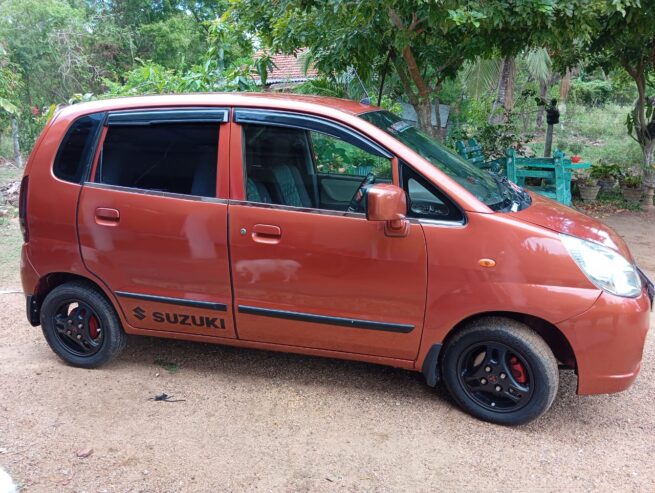 Suzuki Estilo 2010