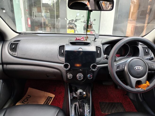 Kia Cerato 2012
