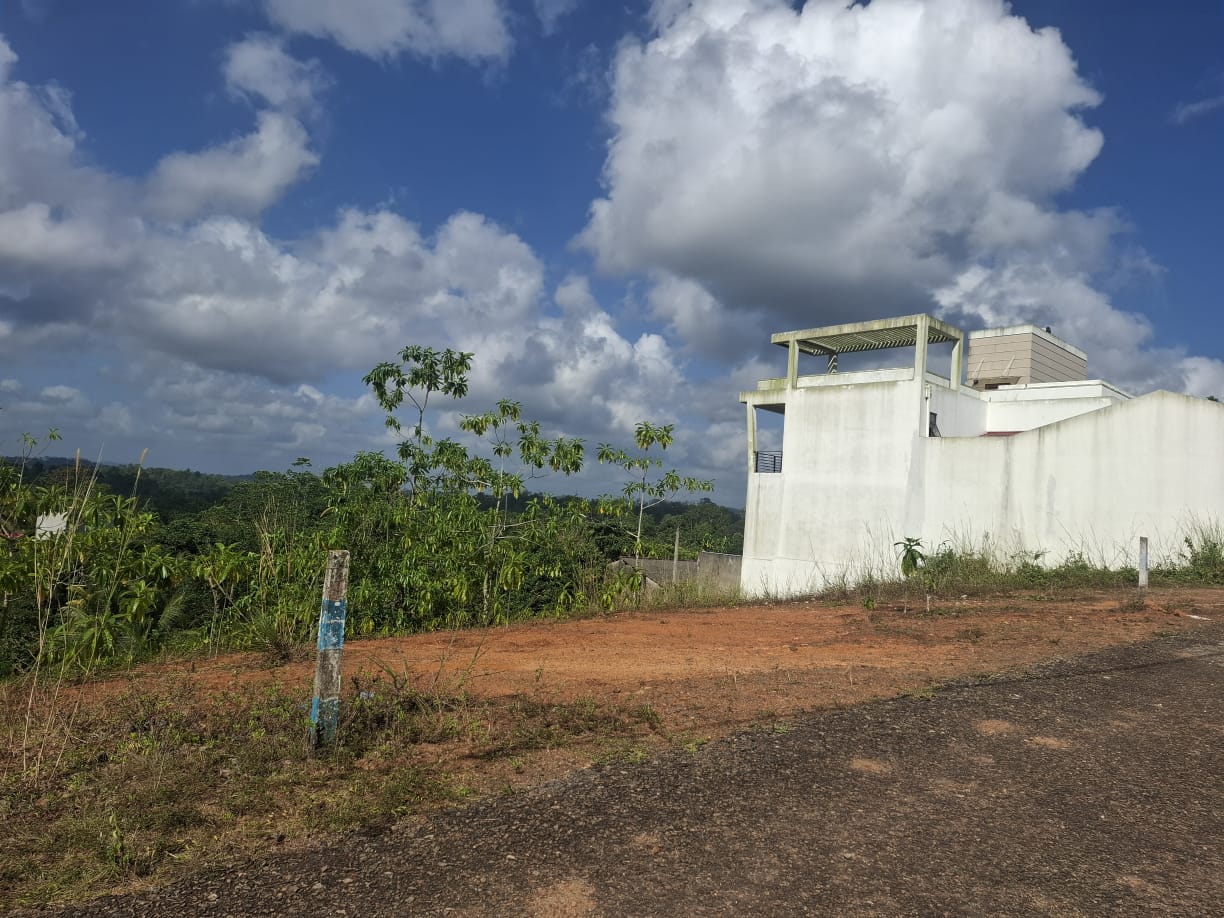 Land Close to Pinnaduwa Highway Entrance Sale Galle