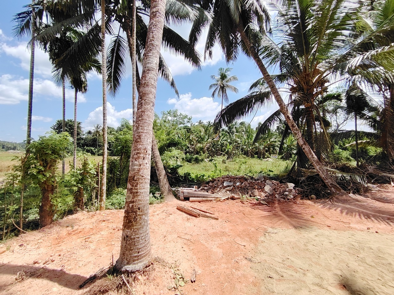 Residential Land for Sale in Wathurugama