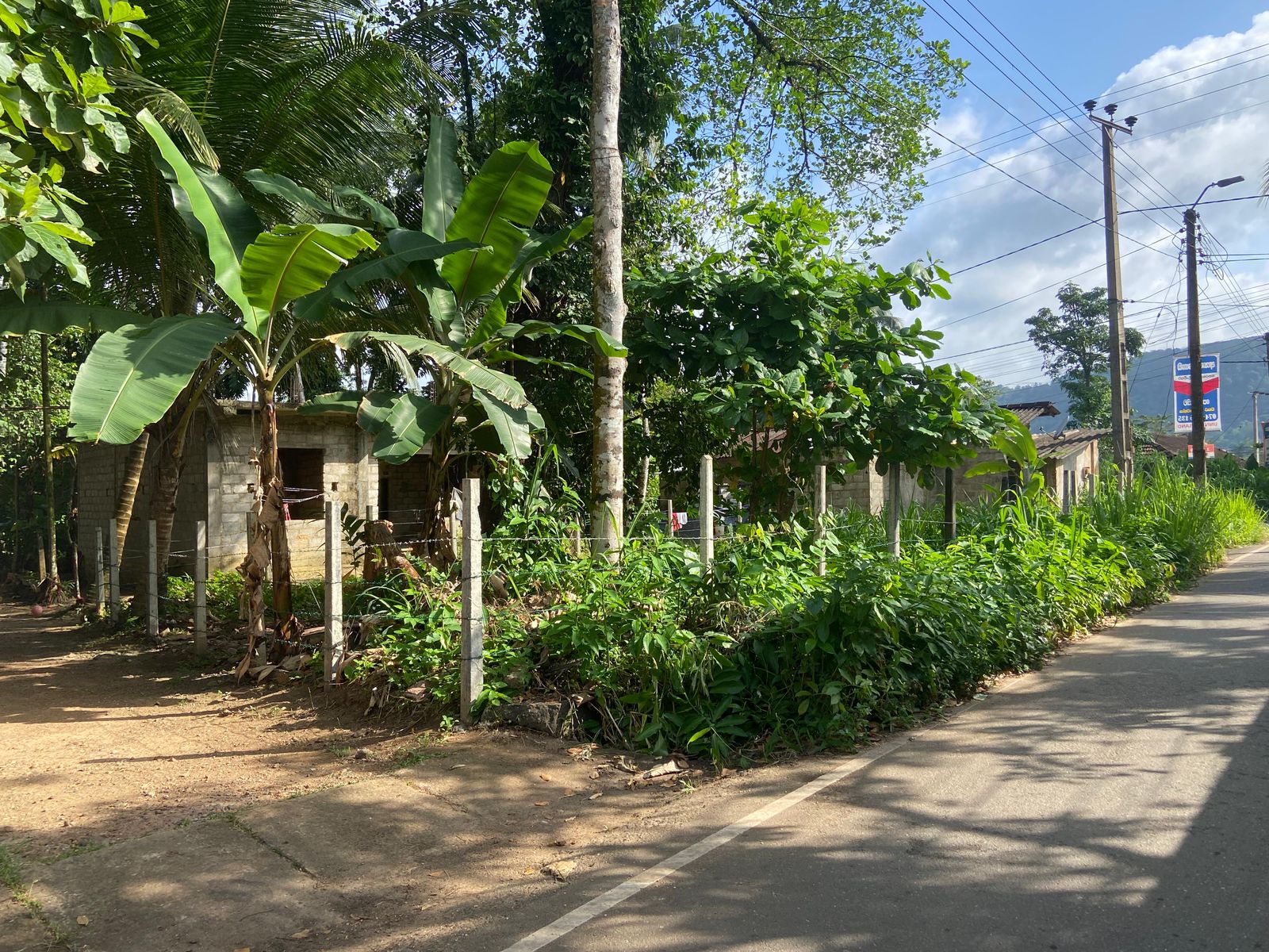 ඉඩම විකිණීමට – ඇහැලියගොඩ