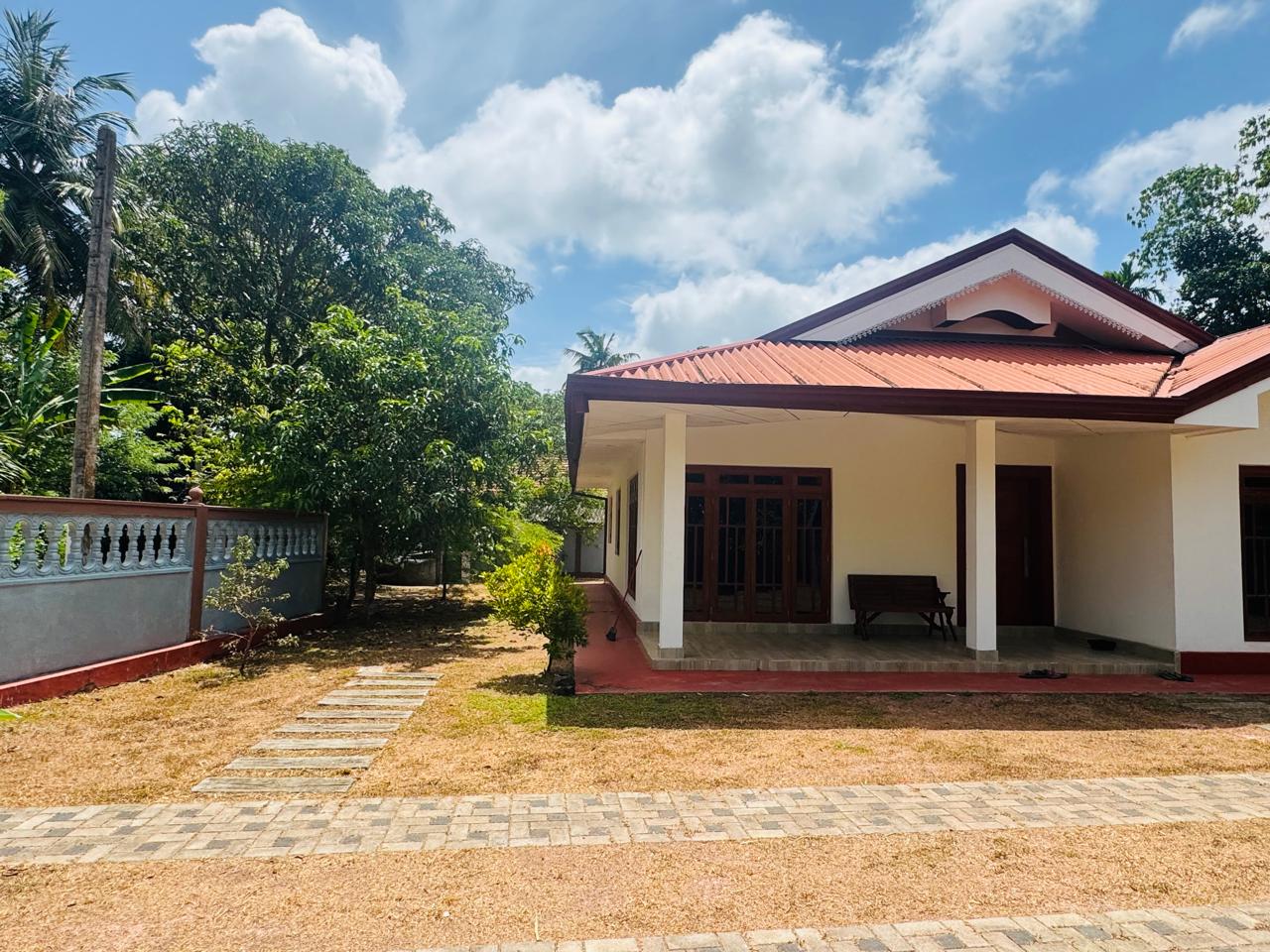 One Story Modern House for Sale Seeduwa