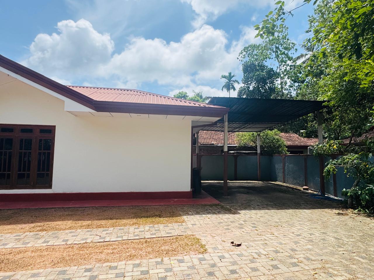 One Story Modern House for Sale Seeduwa