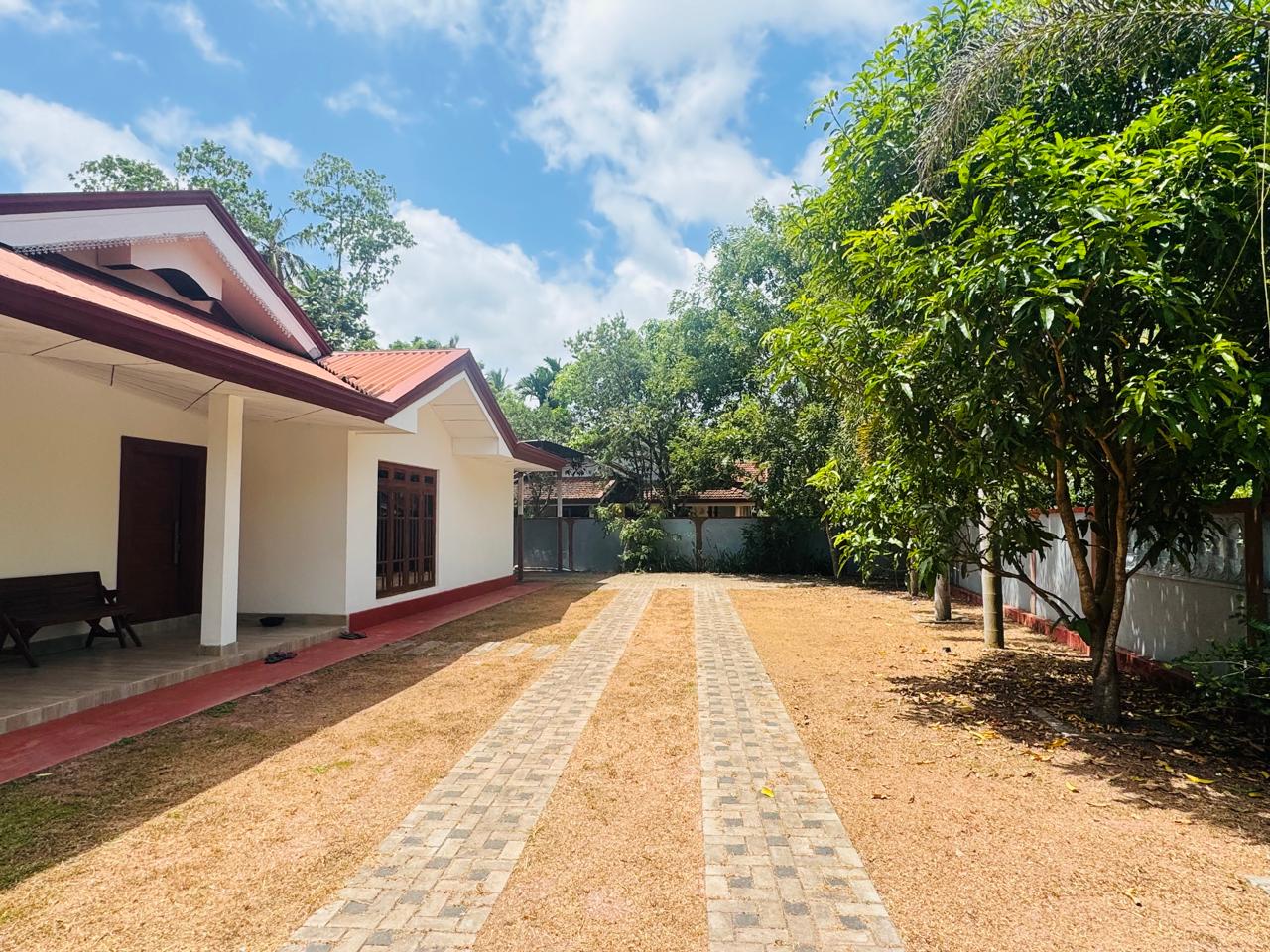 One Story Modern House for Sale Seeduwa