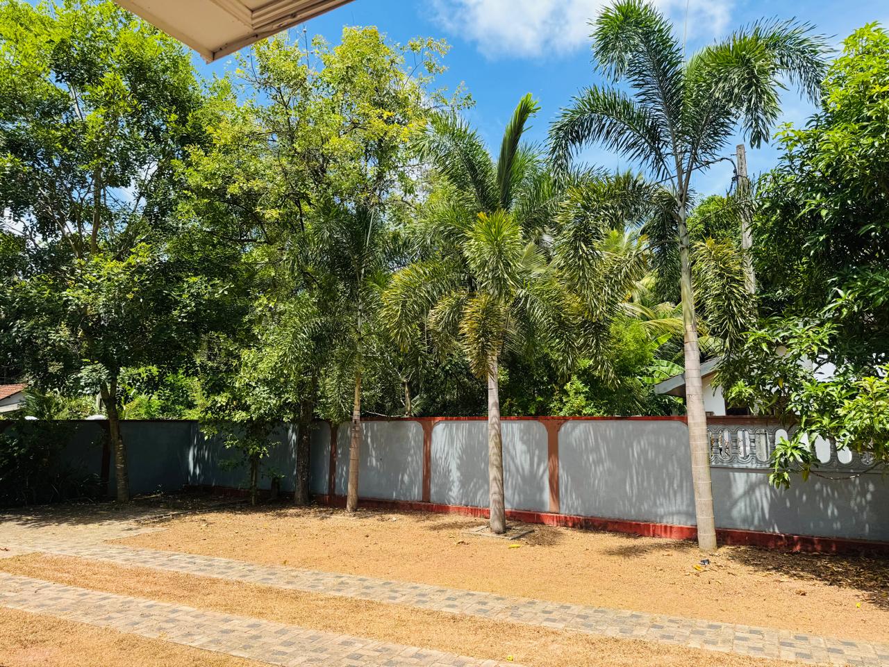 One Story Modern House for Sale Seeduwa