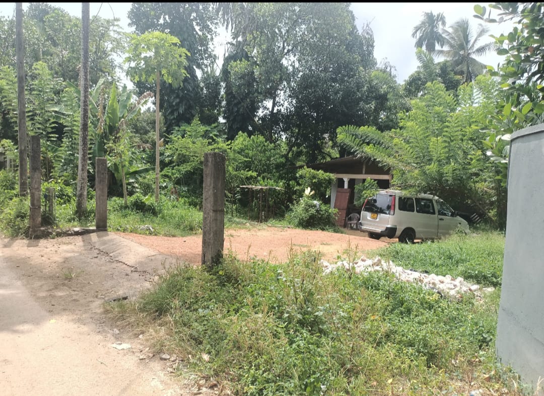 Land for Sale in Kesbewa