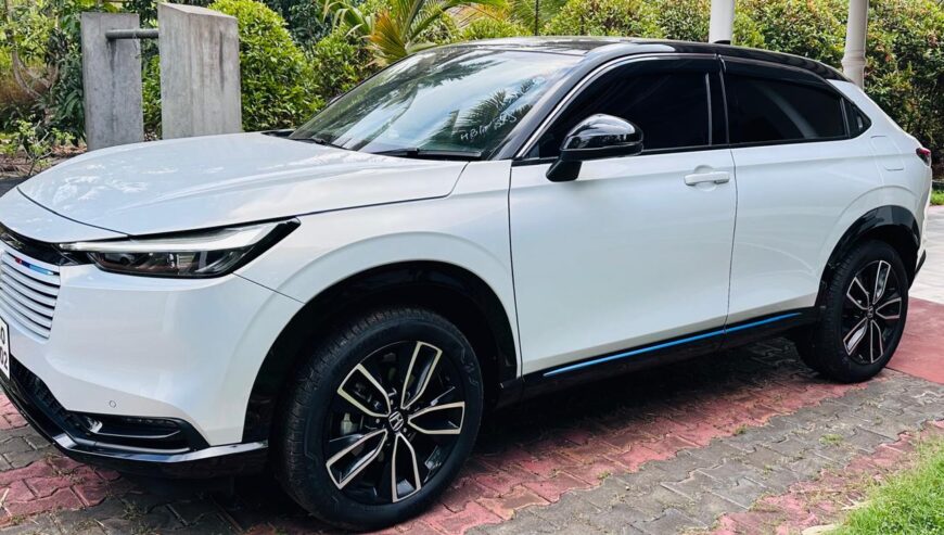 Honda Vezel Z Play Moon Roof 2024