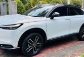 Honda Vezel Z Play Moon Roof 2024