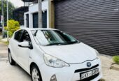 Toyota Aqua Prius C 2014