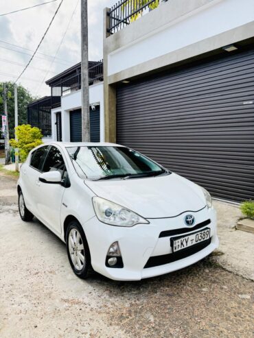 Toyota Aqua Prius C 2014