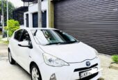 Toyota Aqua Prius C 2014