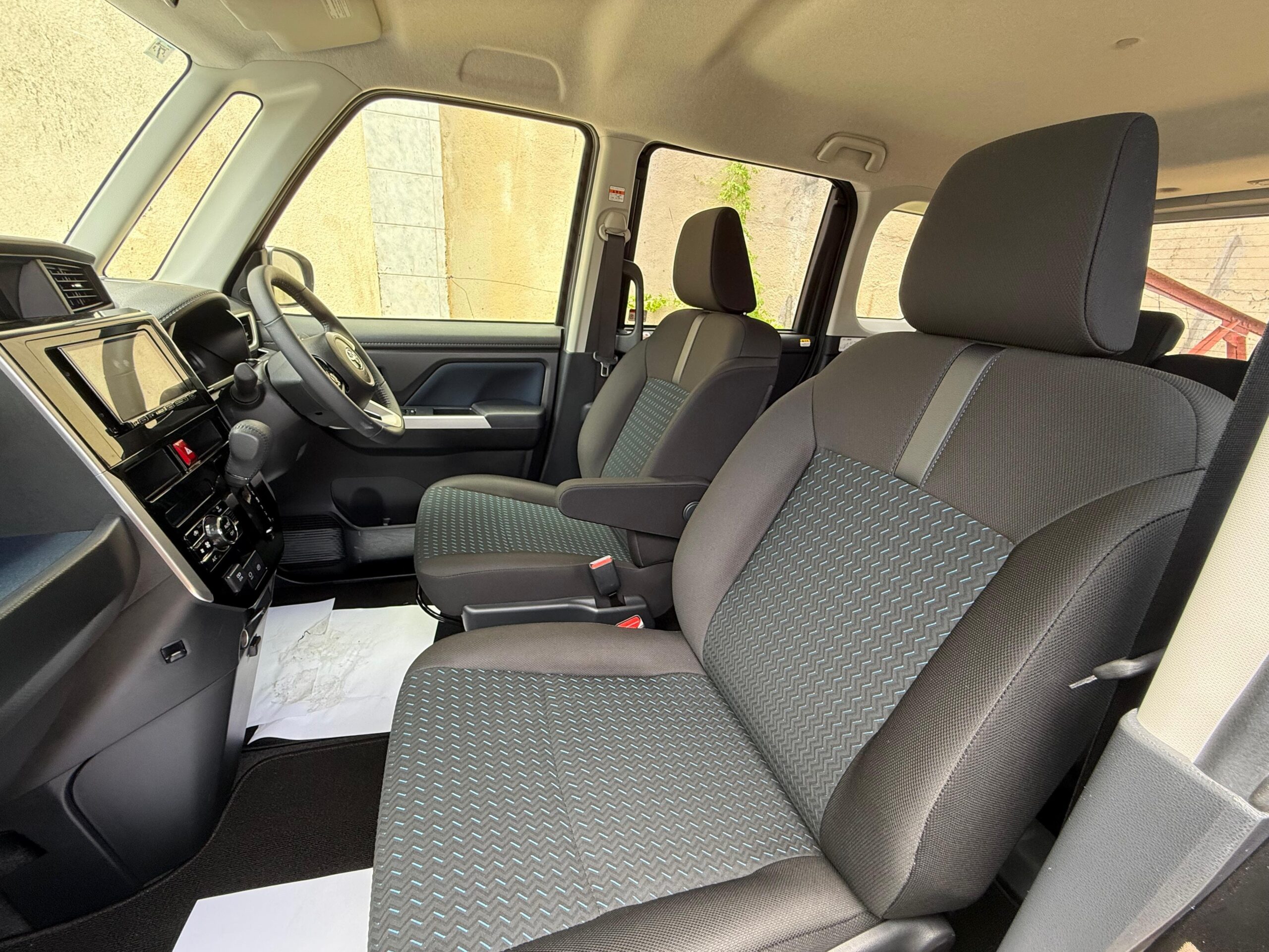 Toyota Roomy Custom G 2024