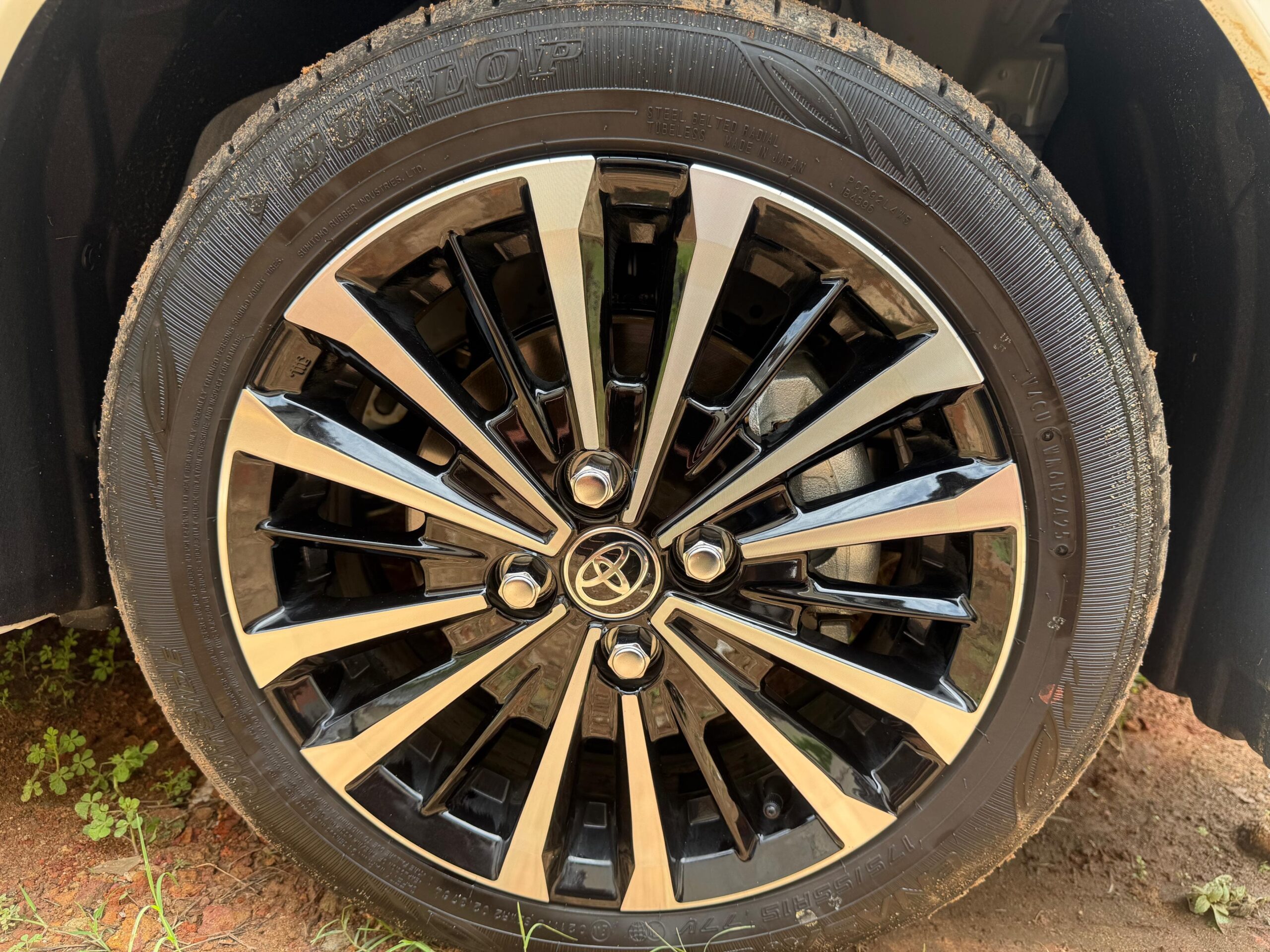 Toyota Roomy Custom G 2024