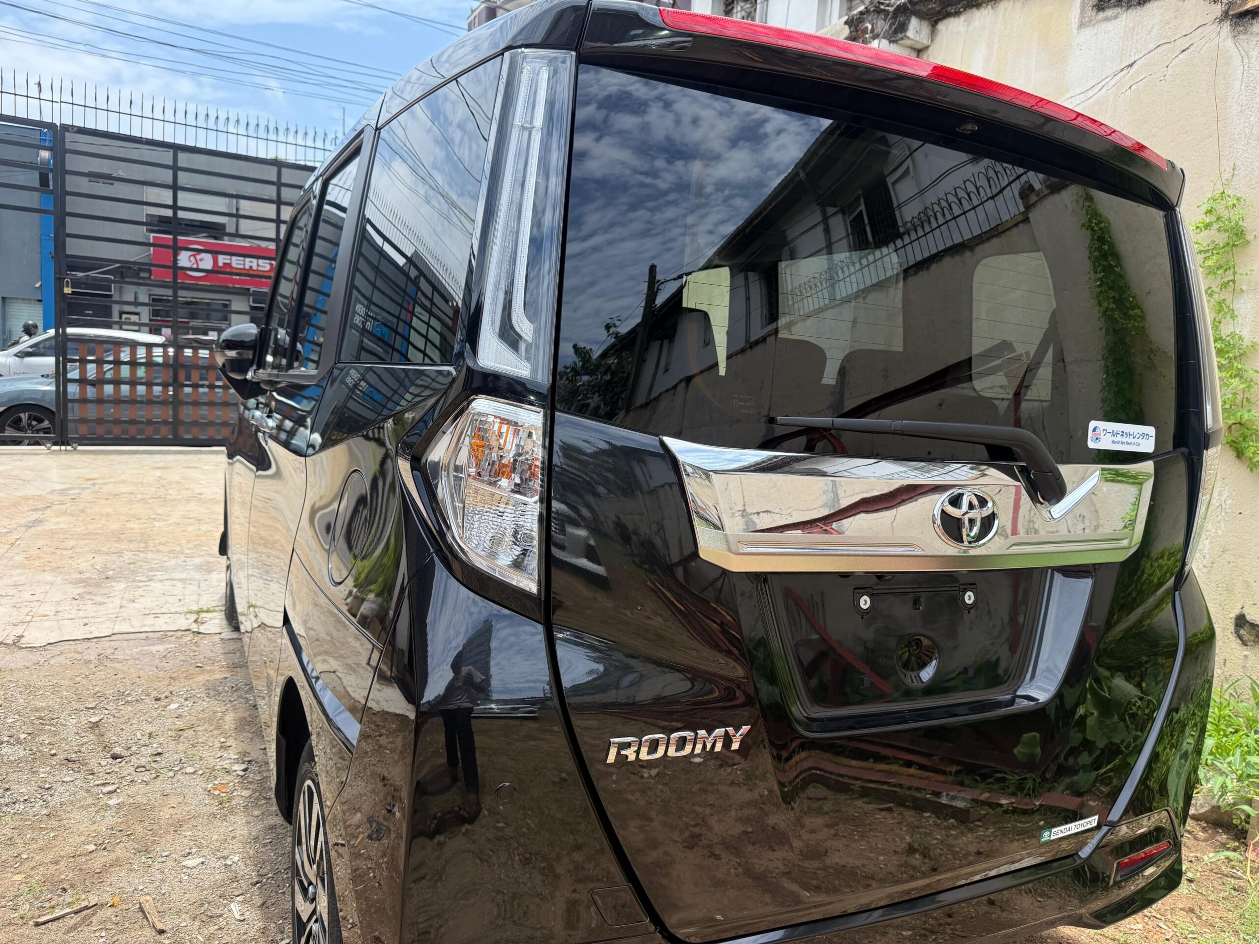 Toyota Roomy Custom G 2024