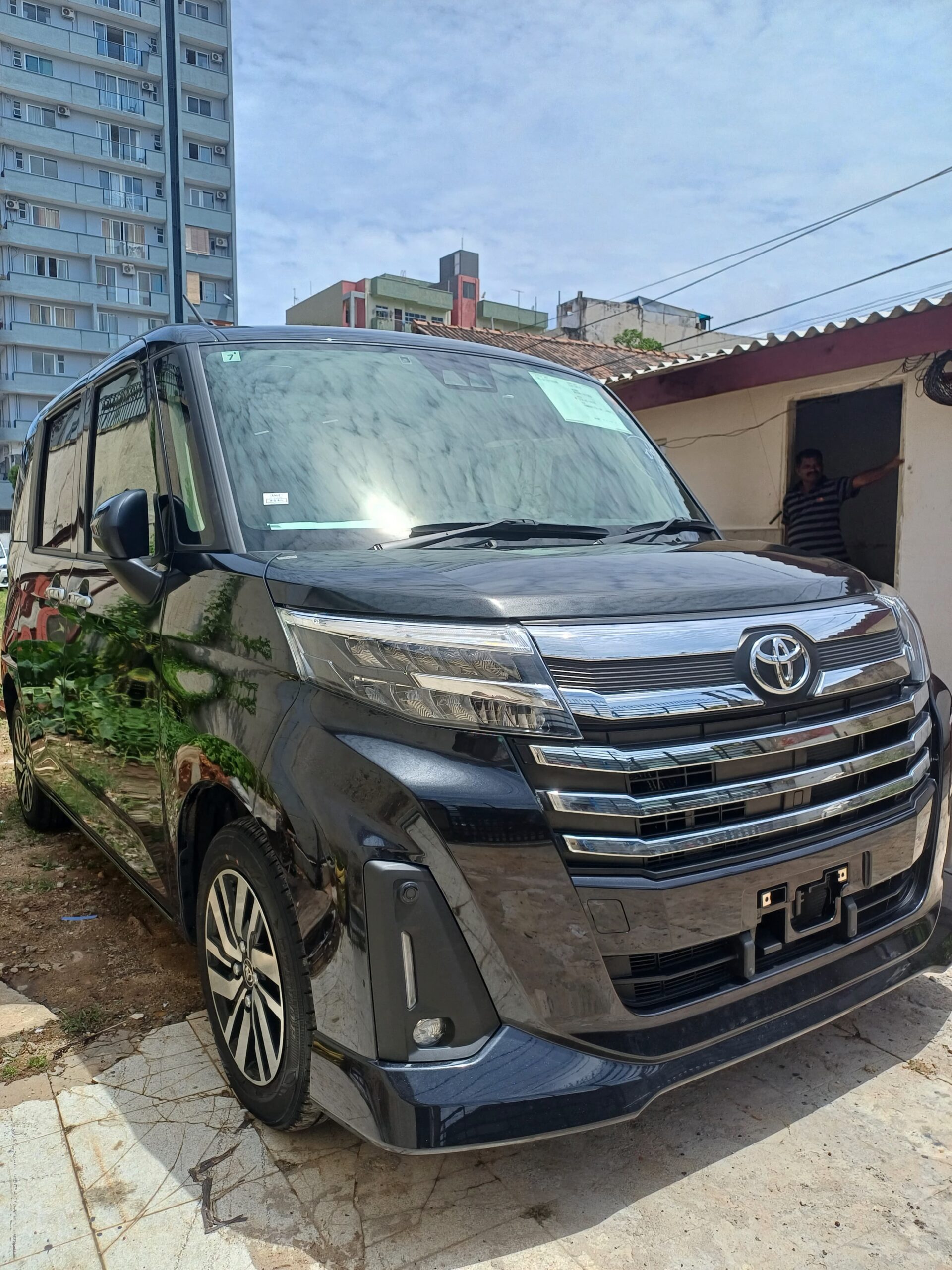 Toyota Roomy Custom G 2024