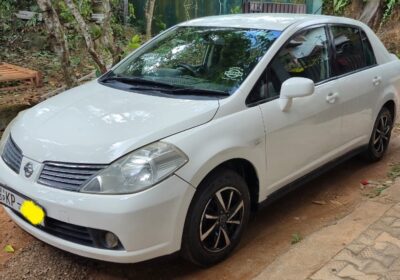 Nissan Tiida 2007