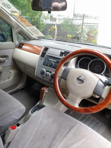Nissan Tiida 2008