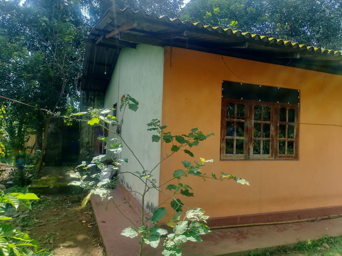 Residential Land with House for Sale – Honiton Place, Awissawella