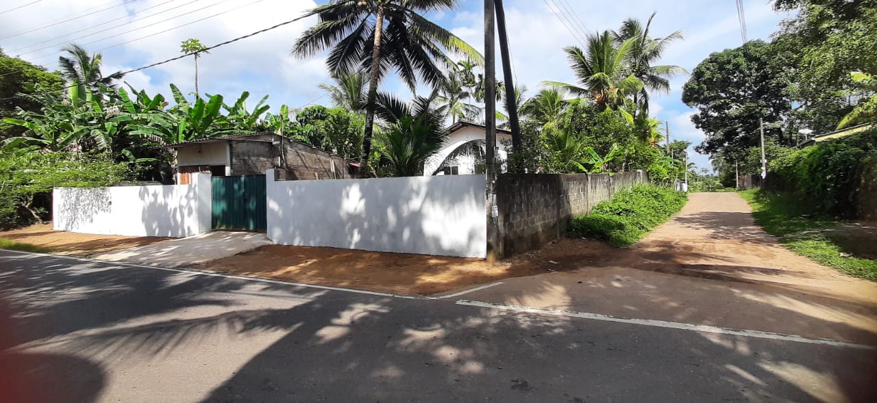 House for Sale in Halbarawa