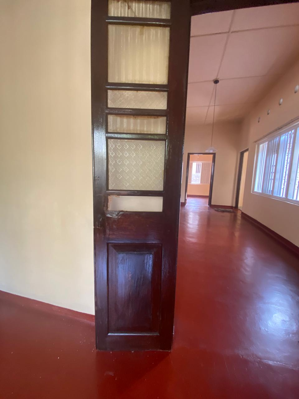 Colonial Type House Sale in Katukurunda, Kalutara